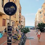 Acogedora Vivienda Con Parking En La Playa De Canteras