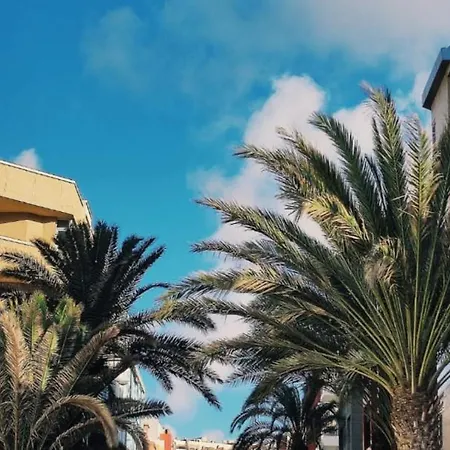 Semesterbostad Acogedora Vivienda Con Parking En La Playa De Canteras Las Palmas de Gran Canaria