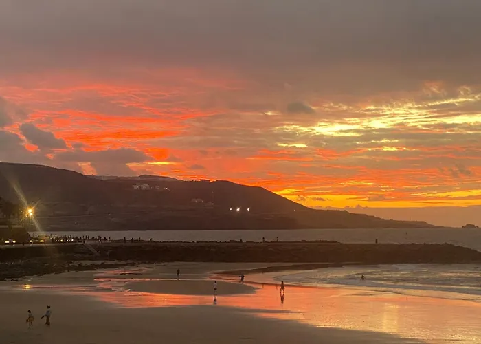 Acogedora Vivienda En La Playa De Canteras Feriehus